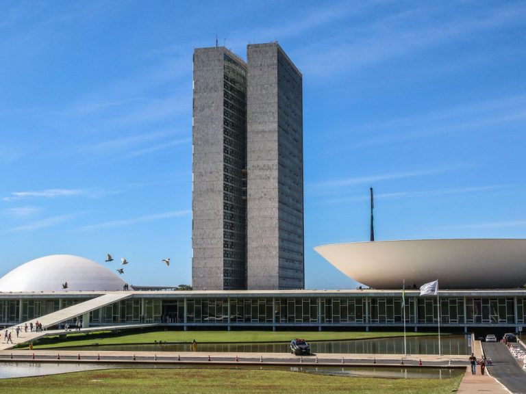 C�pulas s�o tra�o marcante do Pal�cio do Congresso Nacional 